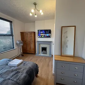 https://private-rooms-in-forest-hill.brighton-hotels-england.com